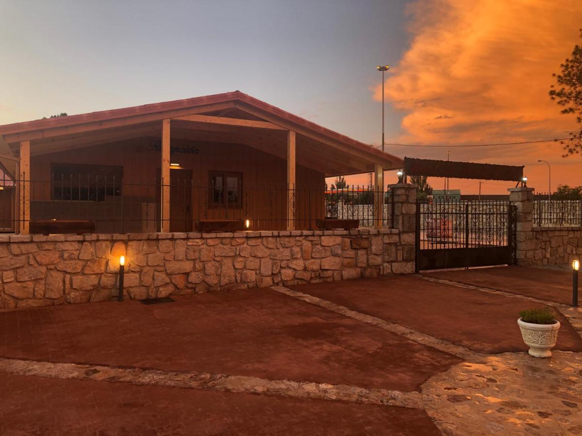 Hostal La Posada De Mari La Cabrera Zewnętrze zdjęcie