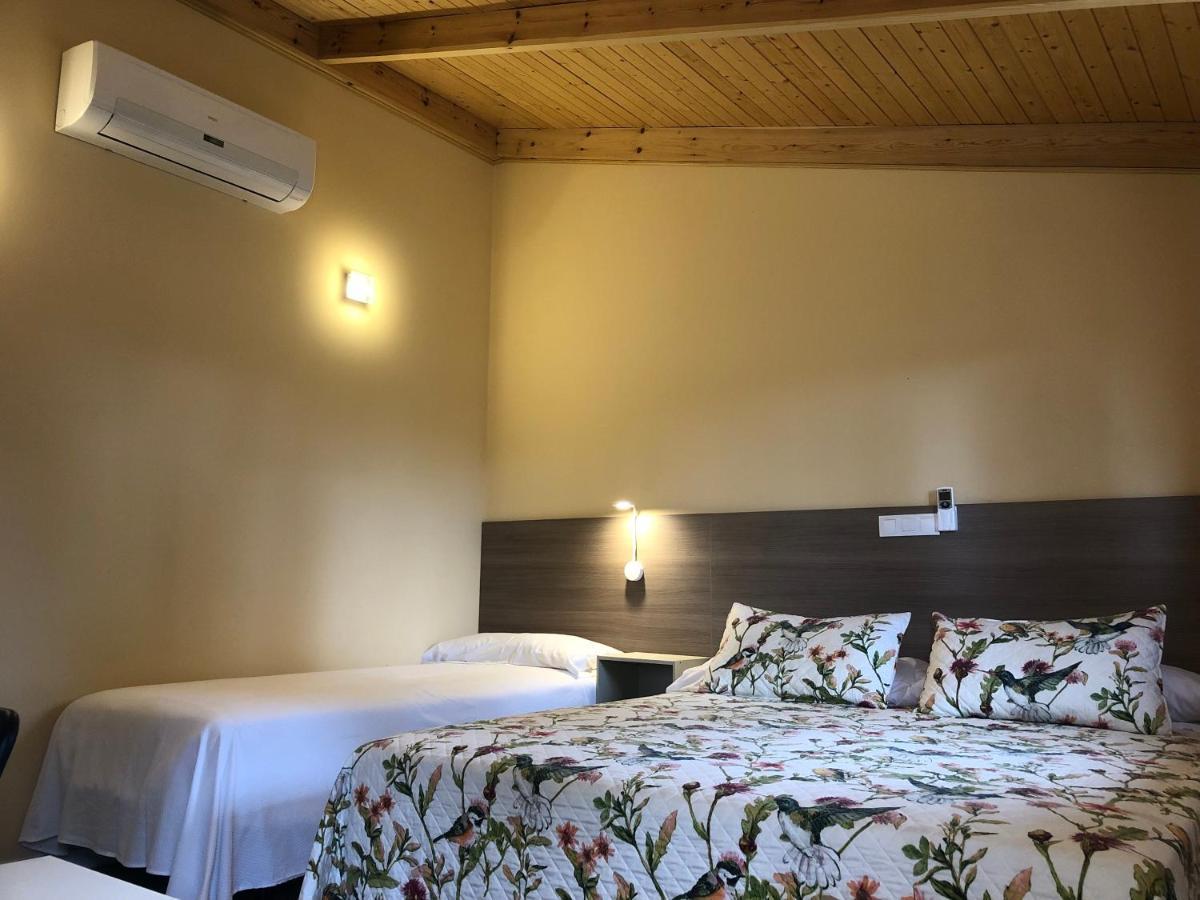Hostal La Posada De Mari La Cabrera Zewnętrze zdjęcie